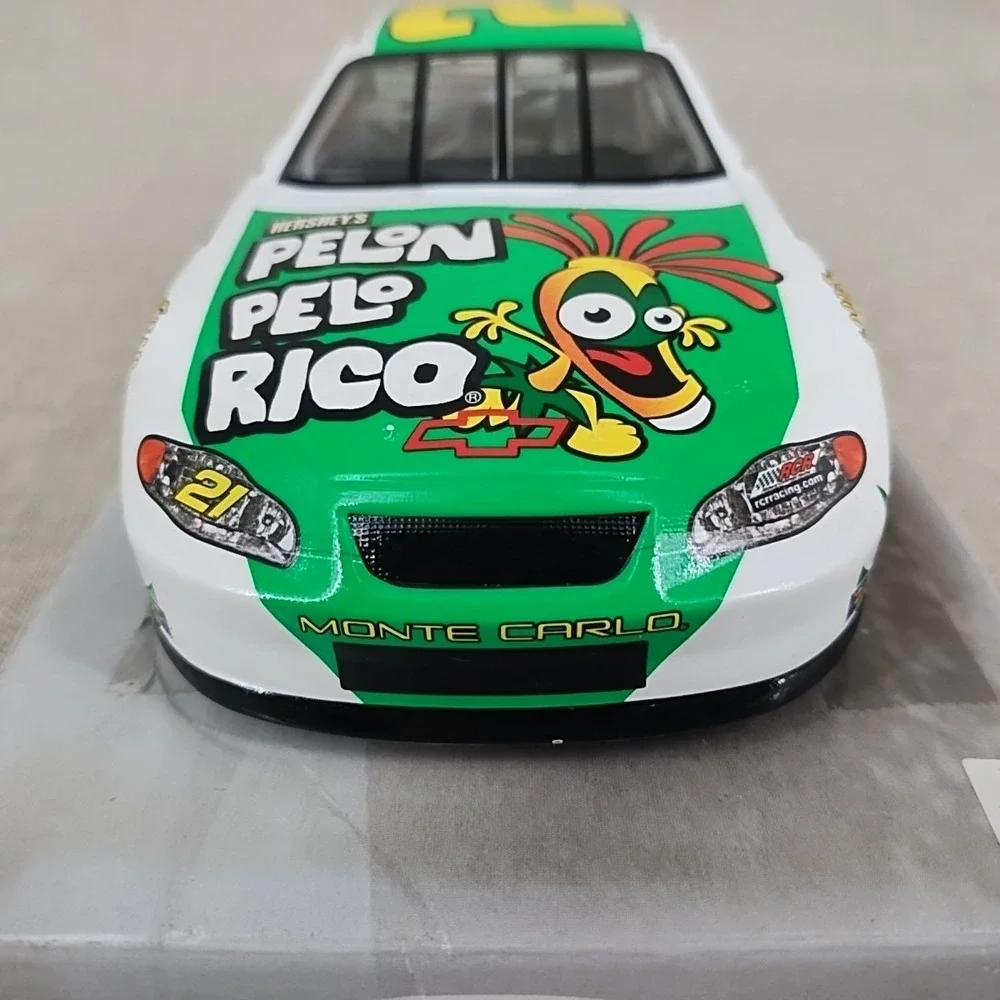1:24 Winner's Circle Diecast #21 Kevin Harvick Hershey's Pelon Pelo Rico